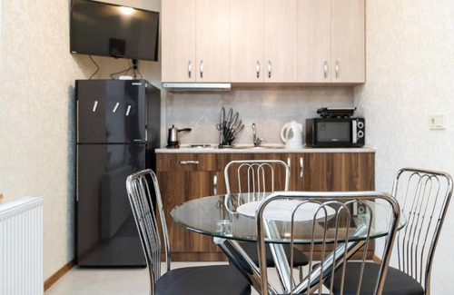 Tbilisi City Centre Apartment | 1BR Apt in Old Tbilisi Near Liberty Square - By Wehost