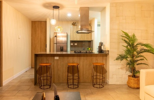 La Aguacatala Apartment | 1BR Apt private Balcony with AC near Milla de Oro