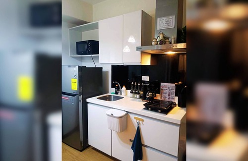 Don Bosco Resort | 1BR Beach Pool Stay at Azure | Family-Friendly Near SM Bicutan