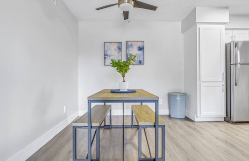 Mesa Apartment | 1BR - Gym - Pool - Great For Mid/Long Stays