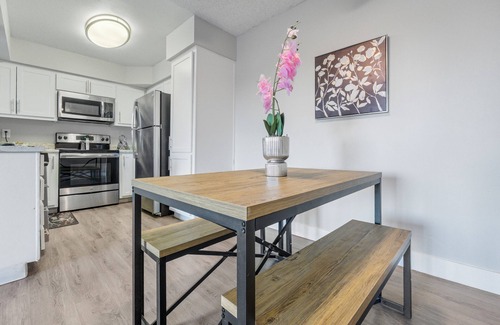 Mesa Apartment | 1BR/Pool/Gym/1 Mi To Banner Hospital