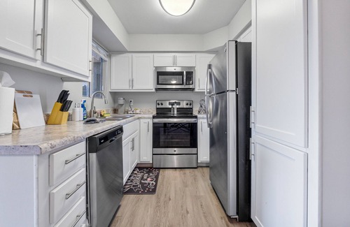 Mesa Apartment | 1BR/Pool/Gym/1 Mi To Banner Hospital