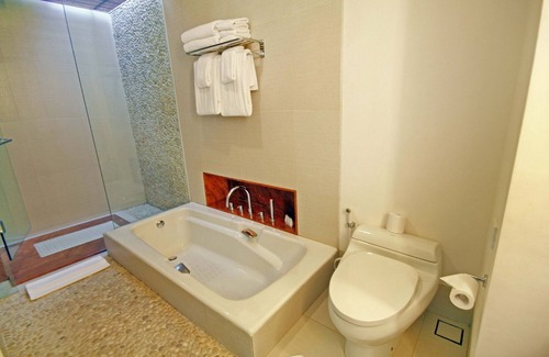 Ubud Villa | 1BR Private Pool Villa, 10 Minutes To Central Ubud! 5min Drive To Monkey Forest!