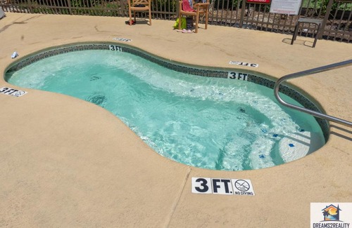 Table Rock House | 1BR Walk-In Condo - 2 Pools - FREE TICKETS INCLUDED - PR40-10