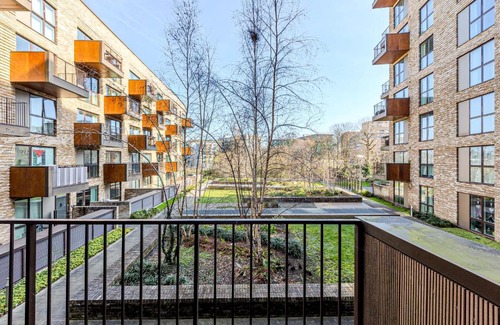 Park Royal Apartment | 1BR with Patio near Wembley stadium