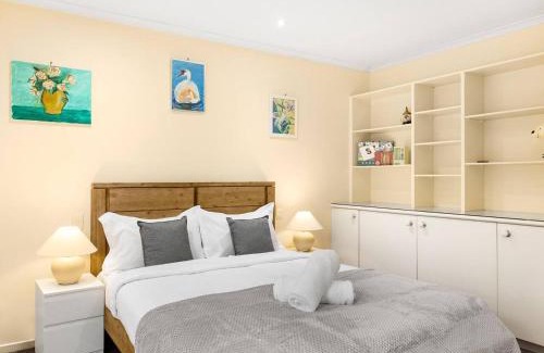 Sunnybank House | 1Min to Mall 3Beds Family Retreat at Sunnybank