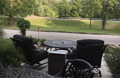 Kuttawa Apartment | 1of2 Bedroom Suites at Lake Barkley Old Kuttawa, KY - w/golf cart