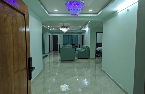 Visakhapatnam Apartment | 1st floor 3-bedroom beachfront apartment in Visakhapatnam with AC, WiFi