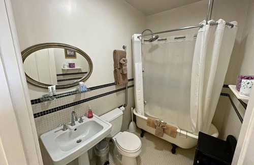 Lopez Island Apartment | #1TripAdvisor-Waterviews-Fireplace-King Bed-Soaking Tub β΄π
π₯π