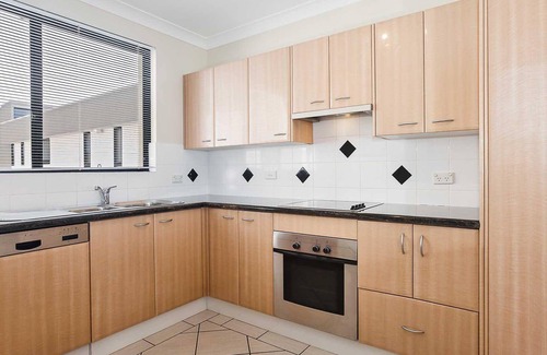 Soldiers Point House | 2/137 Soldiers Point Road - luxury unit on the waterfront with aircon and free unlimited WiFi