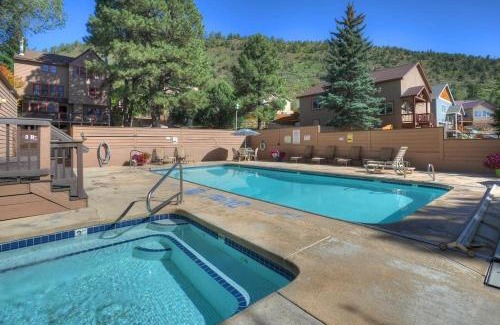 Durango House | 2 2 Ferringway 9
