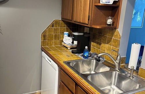 South Patrick Shores Condo | 2/2 Ocean View Condo at Sandpiper. Wake up to the sounds of the waves!