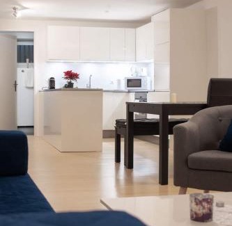Sankt Alban Apartment | 2,5 Zi Design Loft Wohnung mit Gartensitzplatz