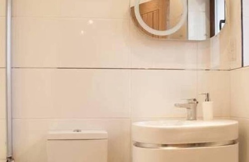 Didcot Apartment | 2 Ashbrook Mews Summa