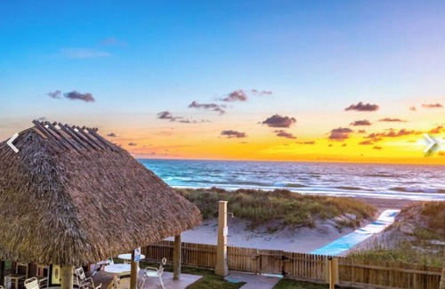 Deerfield Beach Apartment | 2 B/R Beachfront Aparthotel with 2 Outdoor Pools and a Private Beach!