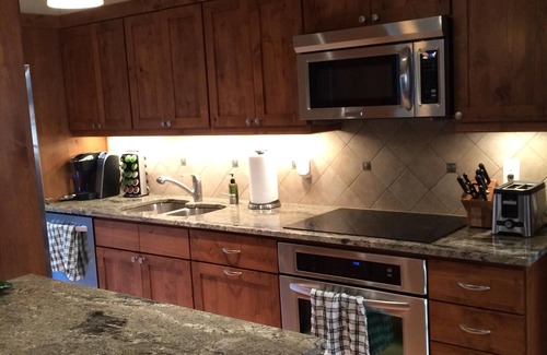 Vail Condo | 2 Bd/2 Ba Condo on Bus Route W/Garage Parking, WiFi