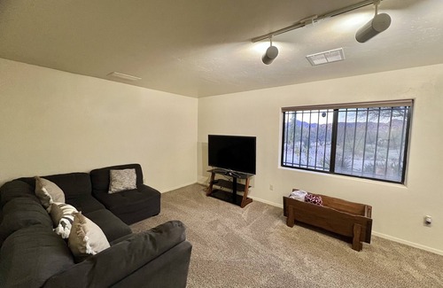 Drexel Heights House | 2 Bdr 1 Bath Mountain View House