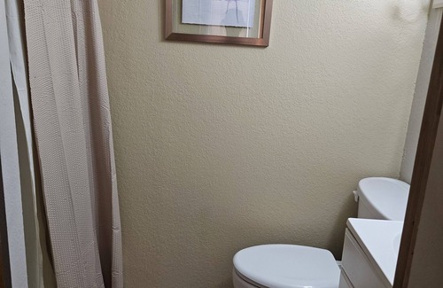 Silver Creek Village Apartment | 2 bdr 1 bath overlooking beautiful Lake Buchanan