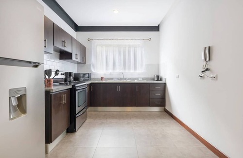 San Jose House | 2 BDR Apt/Near Airport & Sabana Park ✈ D Nomads