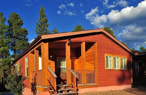 Pinetop Cabin | 2 BDRM CABIN~ (LOWERED RATES) PERFECT LOCATION~ INDOOR POOL & HOT TUB~ SLEEPS 6~