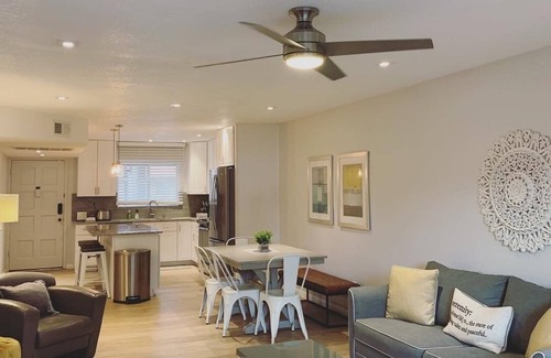 South Scottsdale Condo | 2 bed/2 bath condo walking distance on canal path to Old Town!