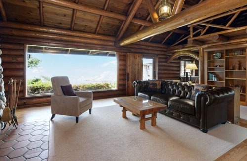 Lawtonwood House | 2 bed 2 bath Historic log Cabin Waterfront Estate