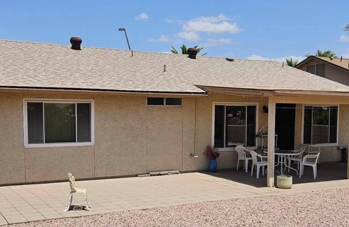 Fountain of the Sun House | 2 bed 2 bath home in a gated/guarded 55+ community with golf and free amenities.