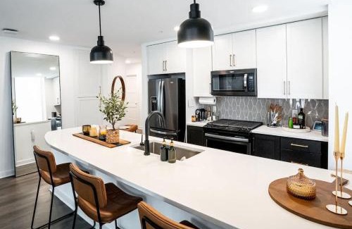 The Gulch Apartment | 2-Bed 2-Bath Luxury Retreat
