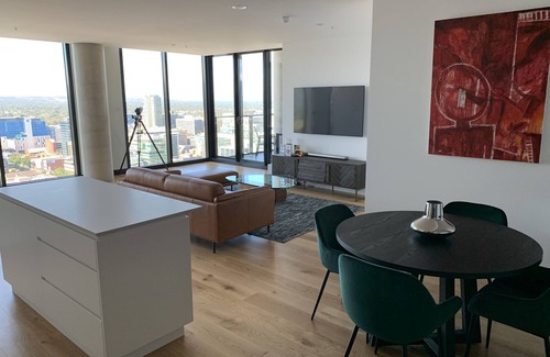 Adelaide Central Business District Apartment | 2 Bed Apartment in CBD