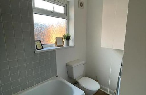 Grangetown Apartment | 2 bed Central Cardiff Apartment - sleeps five!