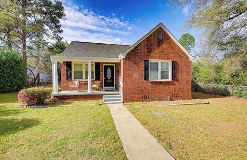 Cayce House | 2 Bed - Charming Home - Cayce (W Columbia)