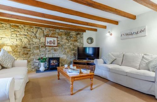 St Austell House | 2 Bed in Charlestown 82609