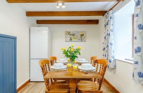 St Austell House | 2 Bed in Charlestown 82609