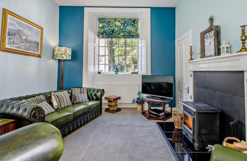 Kirriemuir House | 2 Bed in Glen Clova 93001