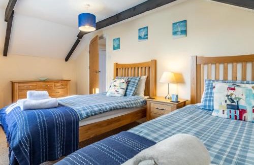 Cury House | 2 Bed in Mullion Cove 41378