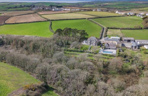 Cury House | 2 Bed in Mullion Cove 41378