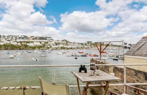 Polruan House | 2 Bed in Polruan PC074