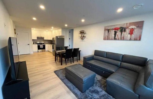 Kamloops House | 2 Bed Suite with Incredible view