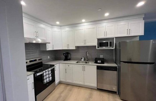 Kamloops House | 2 Bed Suite with Incredible view
