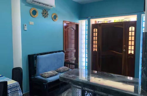 Puerto Baquerizo Moreno House | 2 Bedrooms House w/AC & Wi-Fi & TV - For 5 Guest - 2 min from the beach!