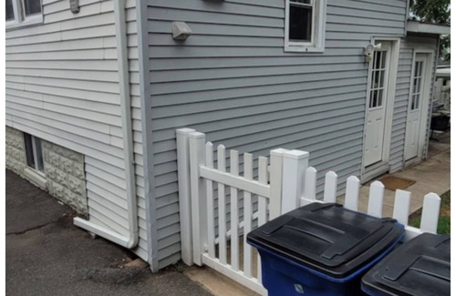 Kearny House | 2 Bedroom 1st Floor House with Parking - 30 Min to NYC & Stadiums