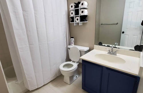 Smyrna House | 2 Bedroom 2.5 Bath Townhome