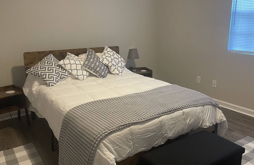 Waycross Apartment | 2 bedroom 2 bath home away from home apt