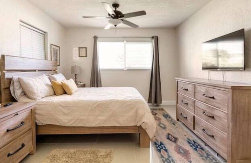 Bermuda Riviera Apartment | 2 Bedroom 697465 by Houzlet