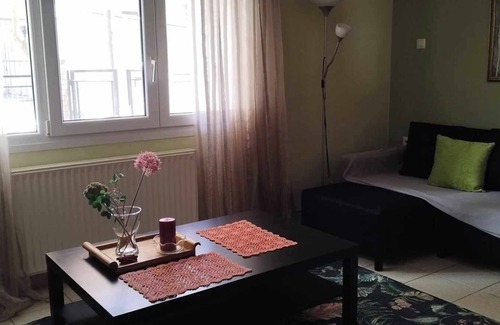 Stavroupoli Apartment | 2-bedroom a living room apartment with yard and parking stasion at Thessaloniki