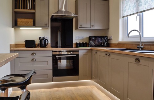 Disserth and Trecoed Cottage | 2 bedroom accommodation in Howey, near Llandrindod Wells