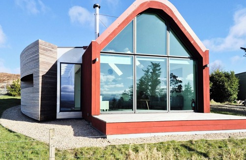 Isle of Lewis Cottage | 2 bedroom accommodation in Achmore, Isle of Lewis
