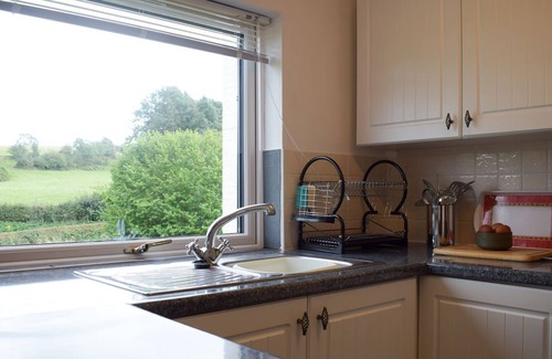 Pulverbatch Cottage | 2 bedroom accommodation in Castle Pulverbatch, near Shrewsbury