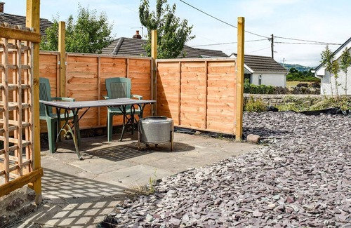 Llangadog Cottage | 2 bedroom accommodation in Llangadog
