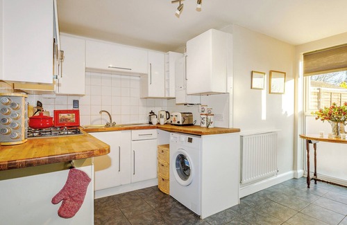Easton on the Hill Cottage | 2 bedroom accommodation in Easton On The Hill, near Stamford